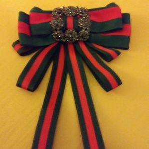 Summer brooch/fashion tie